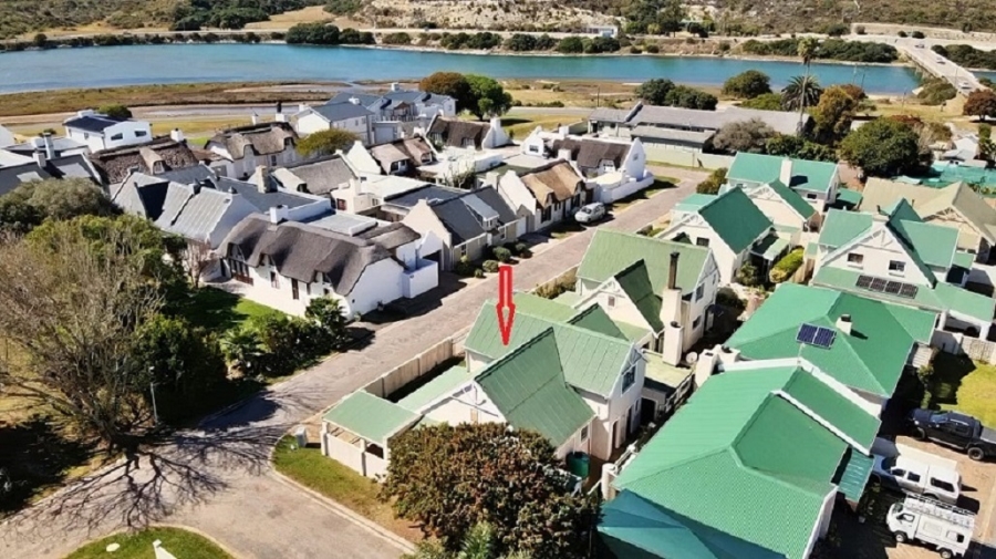 4 Bedroom Property for Sale in Stilbaai Wes Western Cape